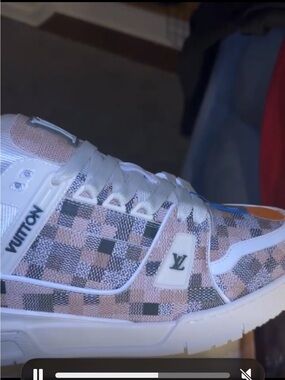 Louis Vuitton trainer runners
